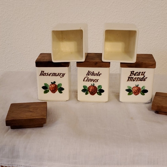 Antique canister spice set - Picture 3 of 8